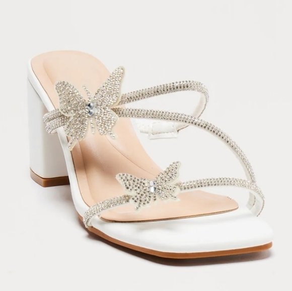 X2B Butterfly Rhinestone Strappy Mules White Sz 9 - Picture 12 of 12